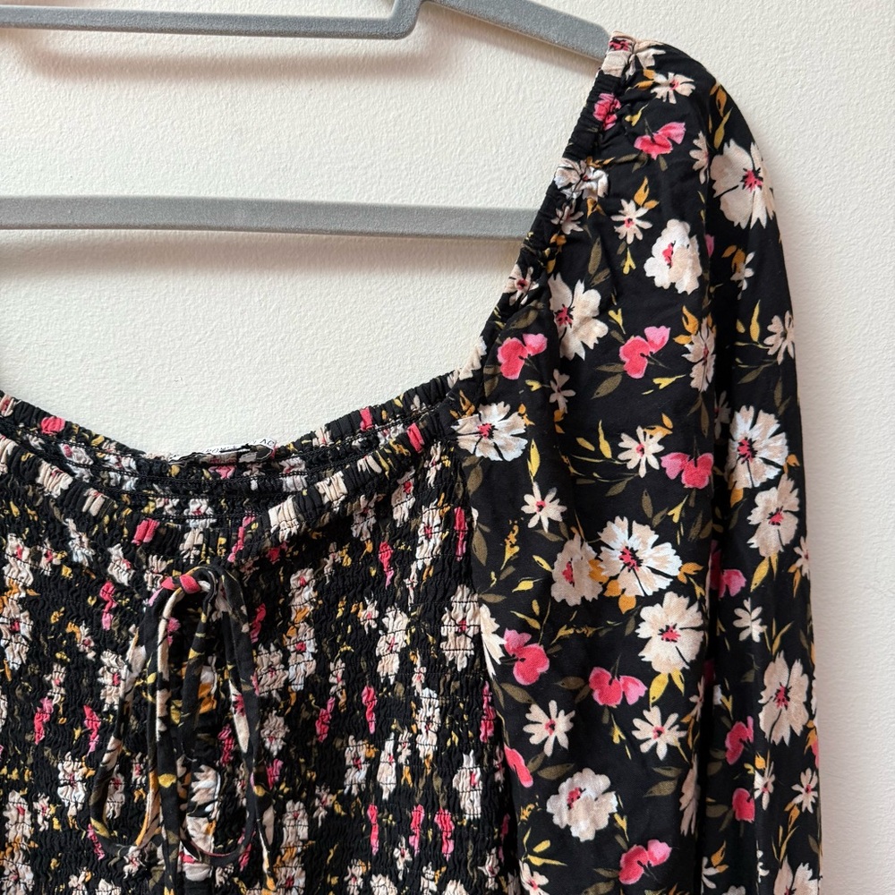 Patrons of Peace Smocked Floral Blouse - Picture 3 of 8